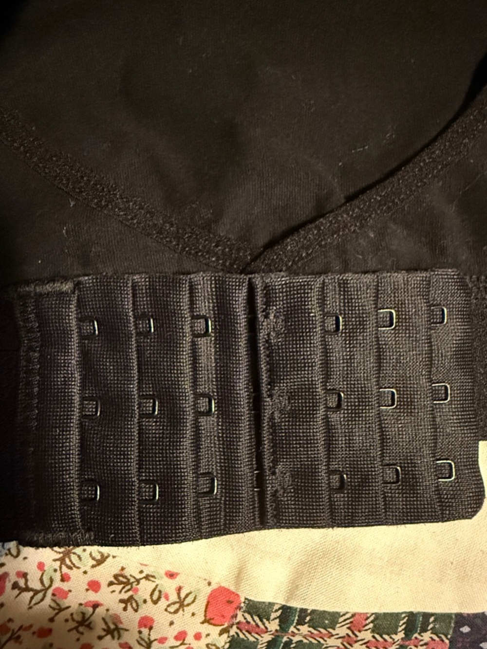 Momcozy Hands Free Pumping Bra, Nursing Bra size M black, adjustable straps NWOT - Picture 10 of 16